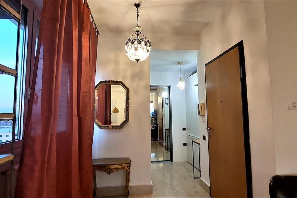 Penthouse Near Rome, Free Parking. Apartamento